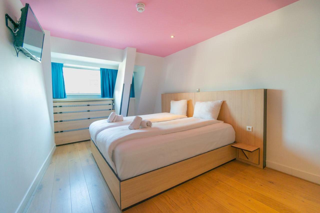 Double Dorm Room